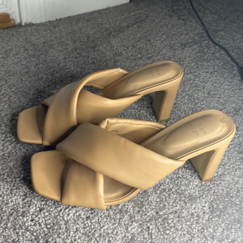 a new day womens size 9 heels